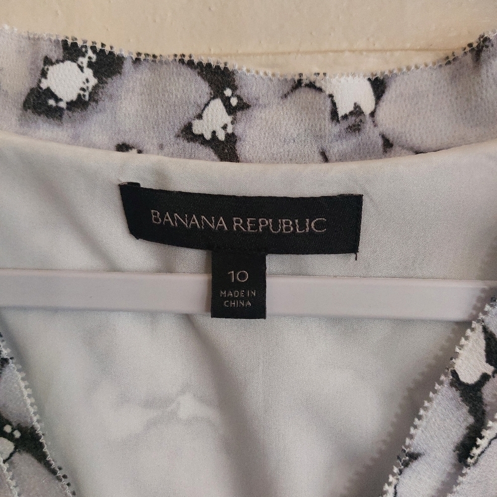 Banana Republic Floral Print Maxi Dress- size 10 - Picture 6 of 6